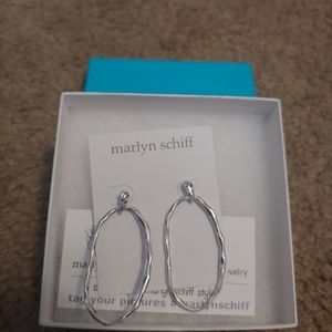 Brand New drop earrings